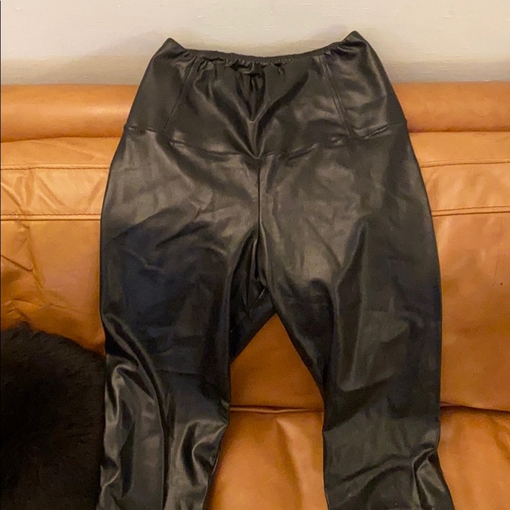 Wilfred free Daria Leather Pants